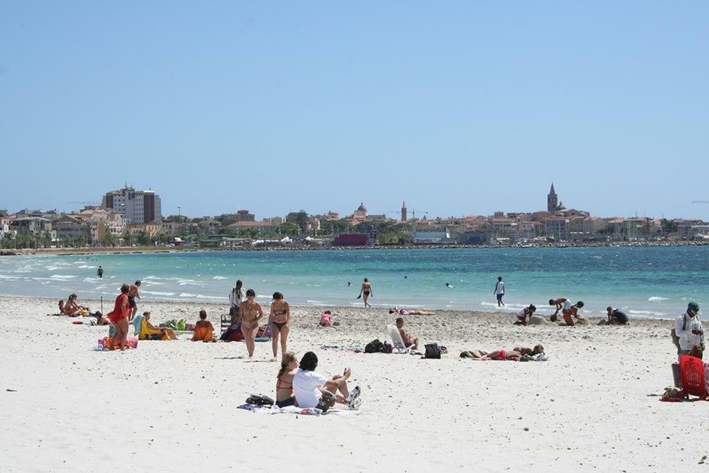 Marina Beach Alghero Bagian luar foto